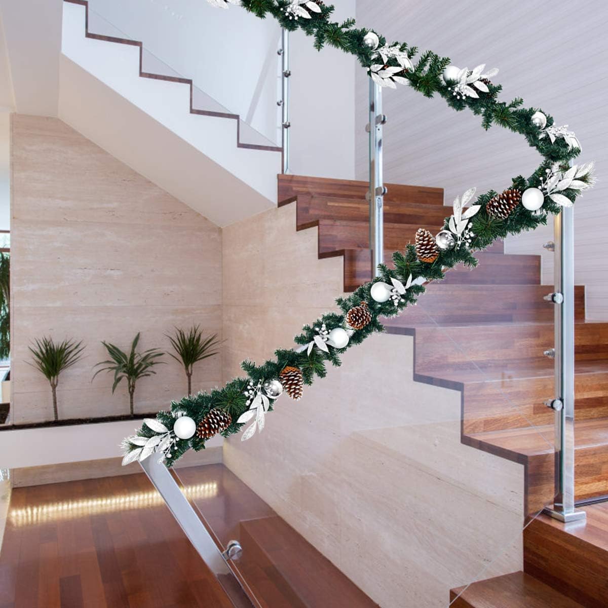 Coast Kerstslinger Groen – 274 cm – Met 50 Warmwitte LED-Lampjes en Kerstdecoratie