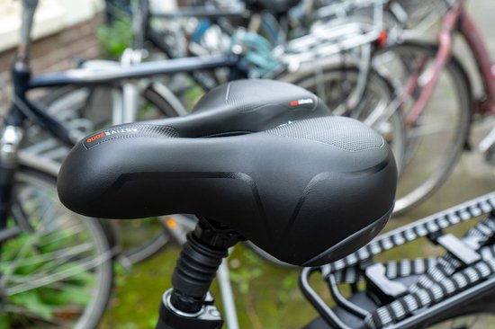 Voltano Fietszadel Met Gelpads - Zwart/Rood - Uitsparing - Zadelvering - Unisex - Inclusief Zadelstrop