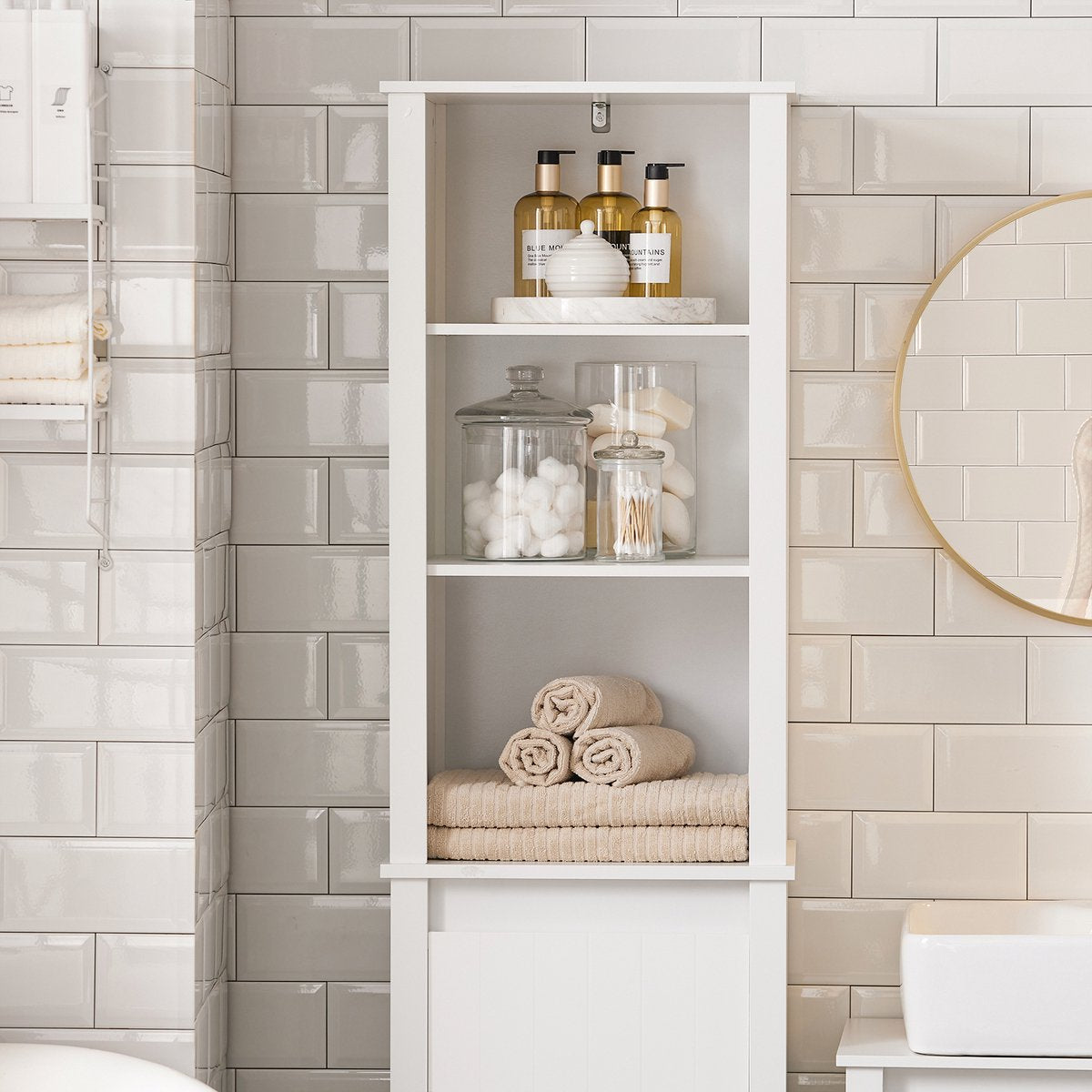 SoBuy Badkamer Kolomkast - Hoge Kast - 3 planken - 1 kantelbare wasmand -  45 x 35 x 171 cm - Wit