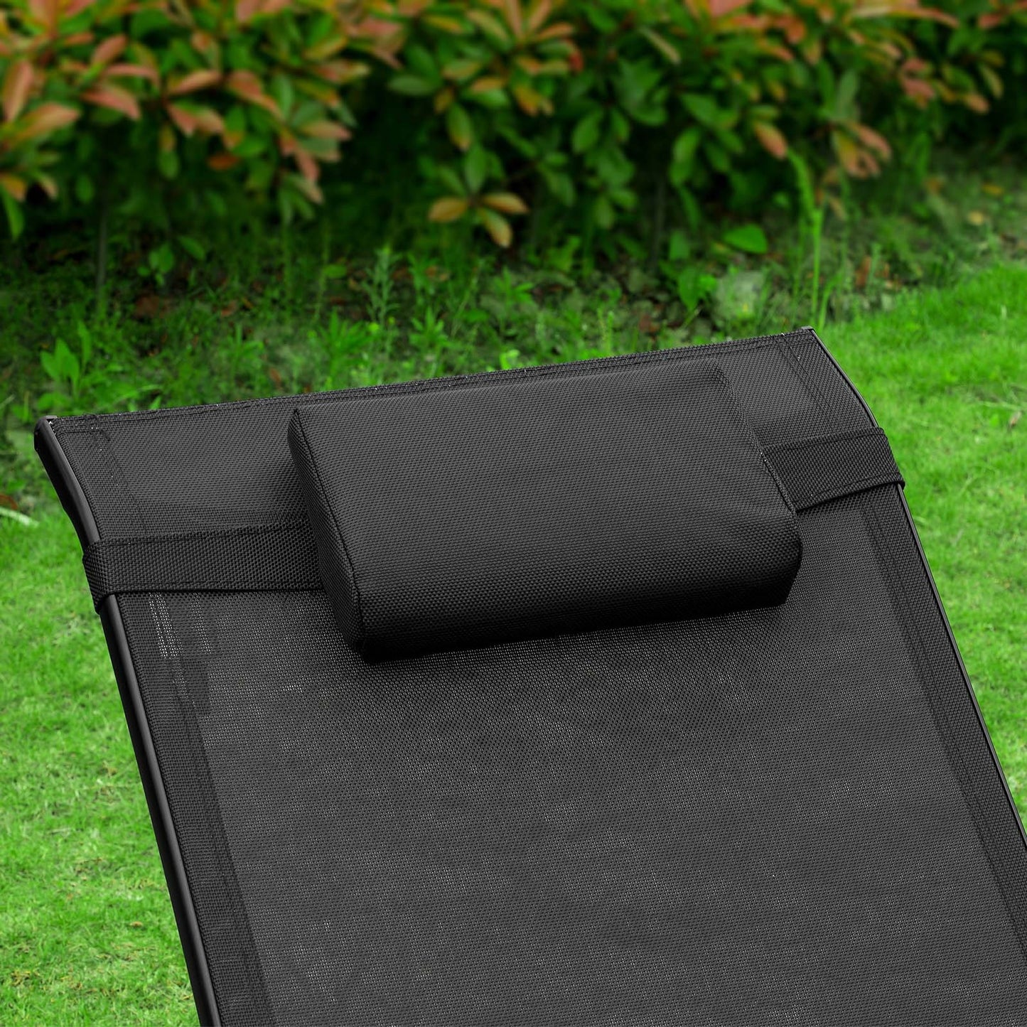 SoBuy Ligstoel met kussen - Opvouwbaar - Max. 150 kg - 173 x 60 x 69 cm - Zwart