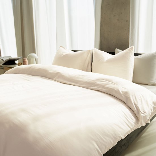 Kayori Emma Dekbedovertrek Katoensatijn - 140x200-220 + 1 sloop - Eenpersoons - Offwhite