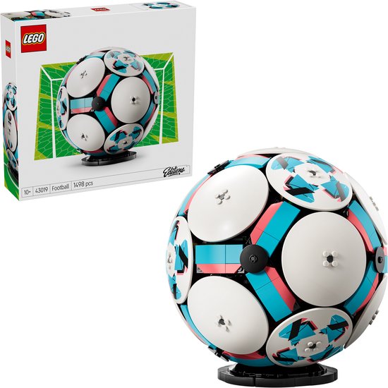 LEGO Editions Voetbal - 3D-display bouwpakket met mini-stadion - Verjaardagscadeau voor jongens, meisjes en voetbalfans vanaf 10 jaar - 43019