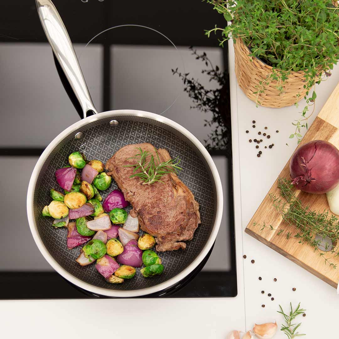 Livington Titan Pan Braadpan 20 cm - Edelstaal met Diamant Antiaanbaklaag - Inclusief Digitale Thermometer