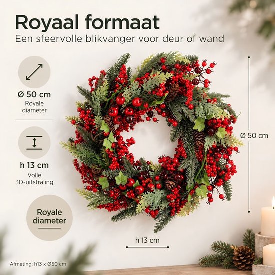 Mica Decorations Norah Kerstkrans met Dennenappels - Kerstversiering met Traditionele Look - Deurkrans voor in de Hal of bij de Voordeur - H13 x Ø50 cm - Rood en Groen