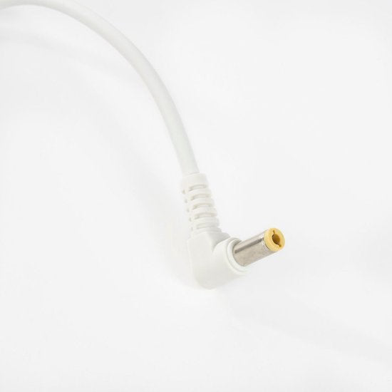 Luville Kerstdorp Switch Adapter 4,5 Volt met 4 Plugs - Kerstversiering voor Binnen - Kerst Decoratie Miniatuurwereld - Vervangt Batterijkastje - 7 x 4 x 5 cm - Wit