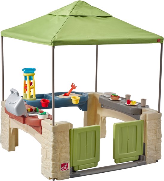 Step2 All Around Playtime Patio with Canopy Speelhuis - Patio van kunststof - Geschikt voor kinderen in Rolstoel en Mindervaliden - Met Speelkeuken & accessoires - Zand en water speelgoed