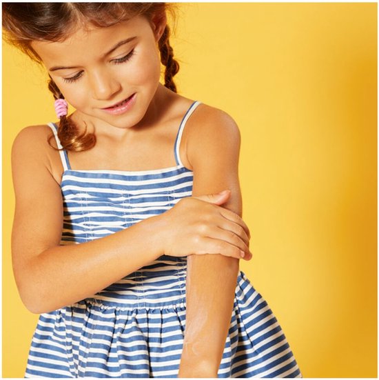 NIVEA SUN Babies & Kids Sensitive UV-Zonnebrand Spray - Baby en Kind - SPF 50 - Zonnespray - Zonbescherming - 200ml