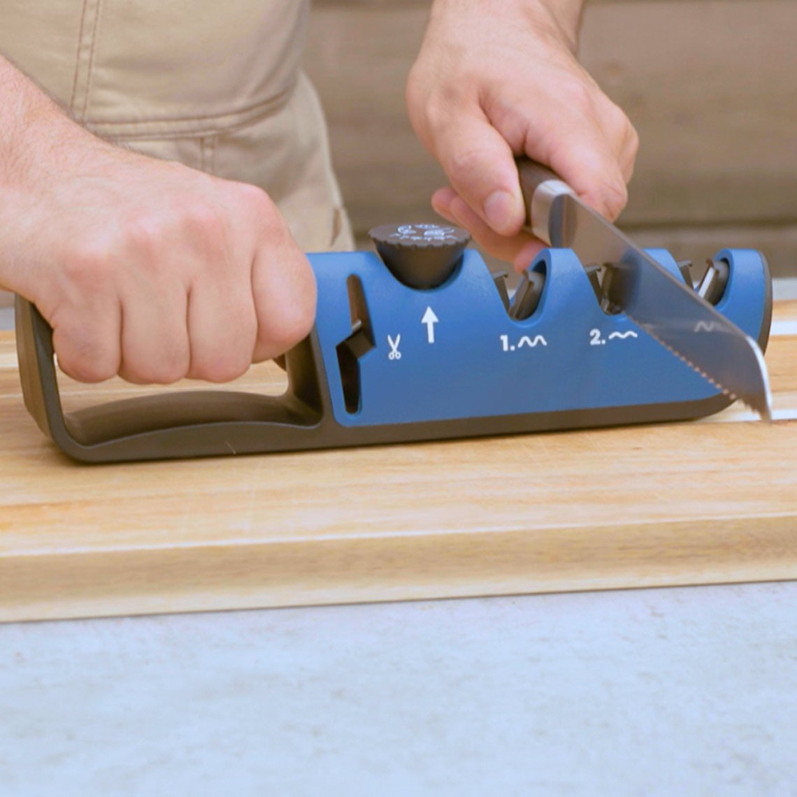 Livington BladeStar 3-in-1 Messenslijper - Instelbare Slijphoek - Drie Fasen Systeem - Voor Messen en Scharen