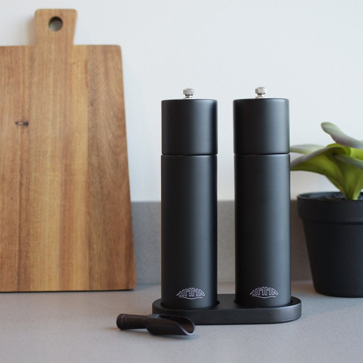Nimma® Peper en Zoutmolen Set - Incl Navul Lepel - Verstelbare Maalgraad - Duurzaam Acacia Hout - Zwart