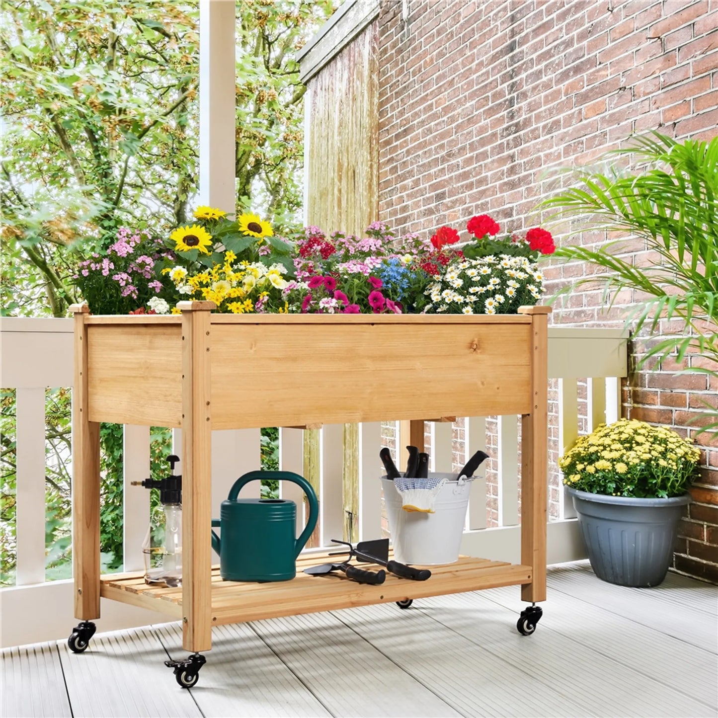 Yaheetech Verhoogde Plantenbak Op Wielen – Voorzien Van 4 Afvoergaten En Opbergvak En 360° Zwenkwielen – Voor Tuin Balkon En Terras – Lichtbruin Sparrenhout – 105,5 x 56,5 x 83,5 cm