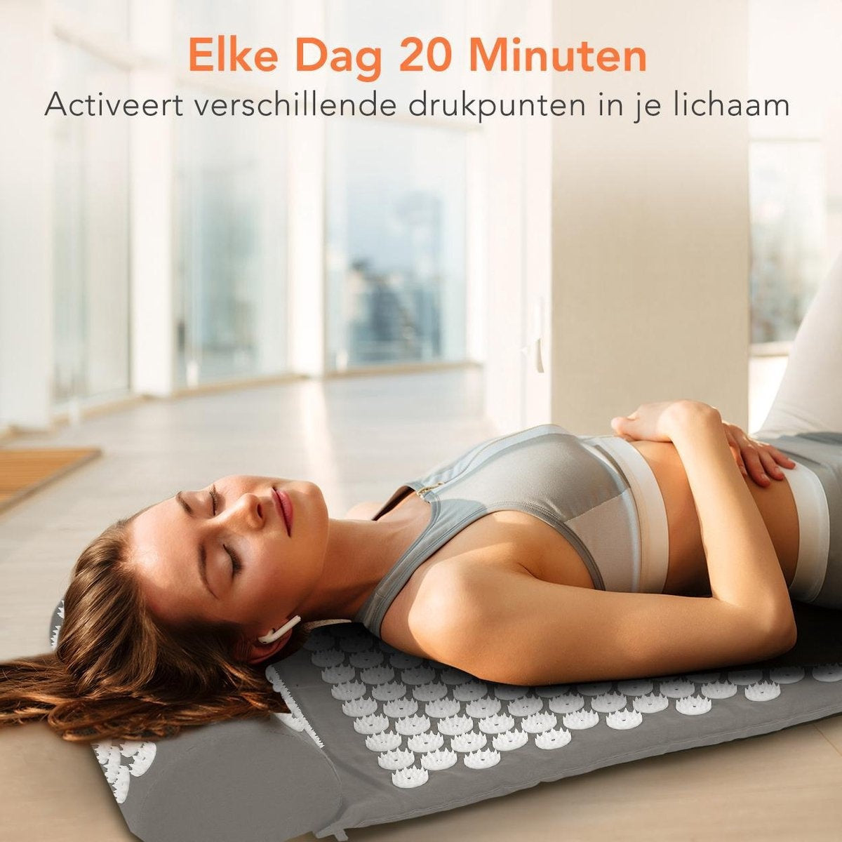 LifeGoods Acupressuur Mat met Kussen - Shakti mat - Spijkermat Incl. 2x Triggerpoint Bal - 66x40x2cm - Grijs/Wit