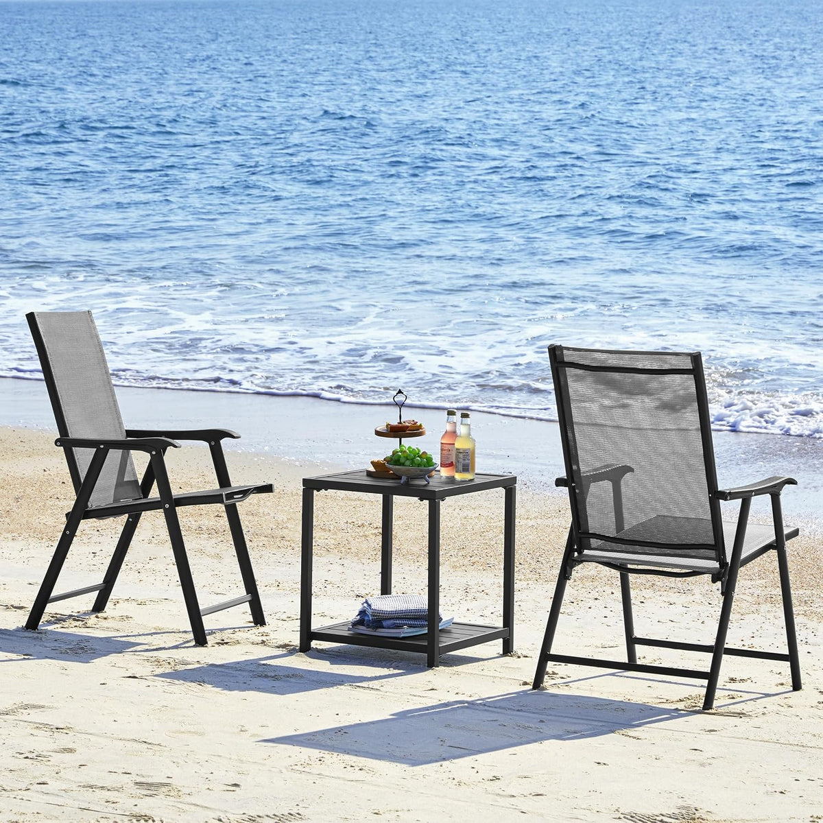 Yaheetech Tuinstoelen Set van 2 - Opvouwbare Klapstoelen met Rugleuning en Armleuningen - Bruin - 54 x 57 x 93,5 cm - Belastbaar tot 150 kg