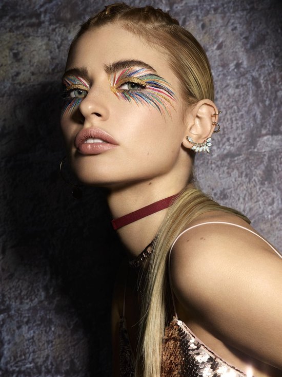Rimmel London Wonder swipe Instafamous Goud - Geel
