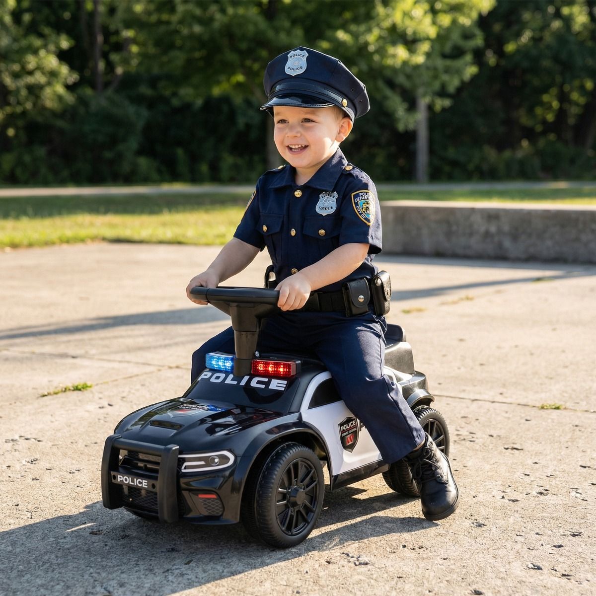 Coast Elektrische Politieauto voor Kinderen - Zwaailichten en Muziek - Opbergruimte onder de Zitting - Zwart
