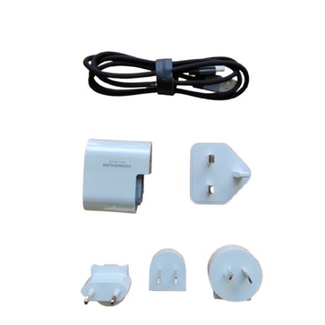 Universele Reisset Oplader met 4 Internationale Adapters en USB-C Kabel – Snellader – 100-240V – Compact & Draagbaar