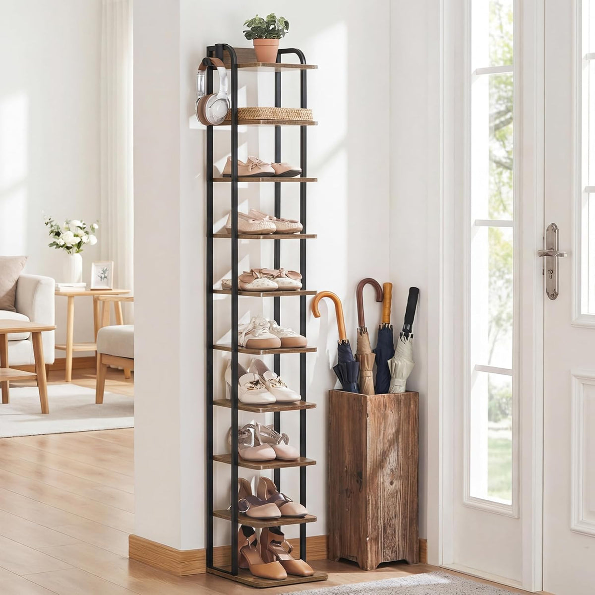 Yaheetech Smal Schoenenrek met 10 Etages - 26,5 x 30 x 162 cm - Met Haakjes - Vintage Hout en Metaal - Rustiek Bruin