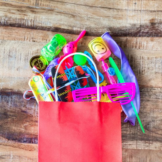 Partizzle 150x Traktatie Uitdeelcadeautjes Pakket - Fidget Toys - Pinata Vulling - Fidgets Box met Spinner en Pop it Klein Speelgoed - Carnaval Grabbelton Weggeef Cadeautjes - Voor kinderen