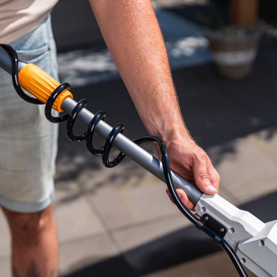 Batavia Accu 18V Twin Brush telescopische reinigingsborstel - Excl. Accu en Oplader - Schrobborstel met telescopische steel - Ergonomisch, waterdicht, verstelbare borstelkop voor moeiteloos reinigen van daken, zonnepanelen en zwembad - Maxxpack