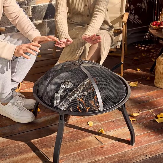 Travelhawk Vuurschaal - Draagbare Inklapbare Outdoor Vuurschaal - Vuurkorf Bbq - Met Vonkenscherm - Kolen of Hout - 55 cm Diameter - Inclusief Deksel, Opbergzak, Vuurpook & Grilrooster