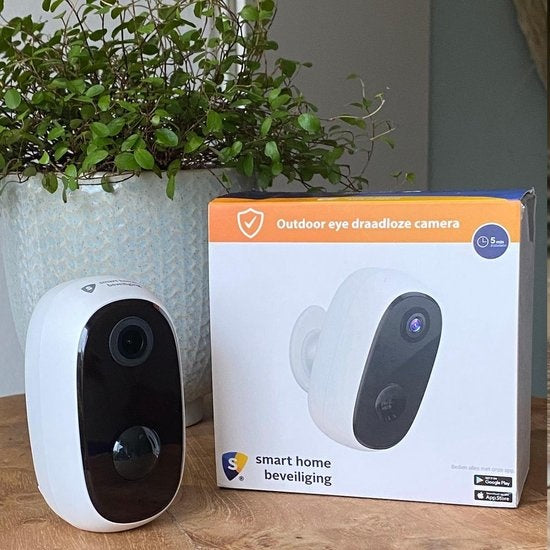 Smart Home Beveiligingscamera - Accu - Buiten - Incl App & SD Kaart - Nachtzicht - Zwart
