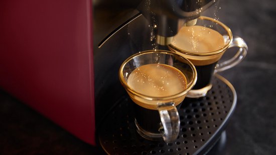 Philips L'OR Barista Sublime Koffiezetapparaat LM9012/50 - Geschikt voor Capsules - Koffiecupmachine en 9 Espresso en Barista Capsules - Zwart en Rood