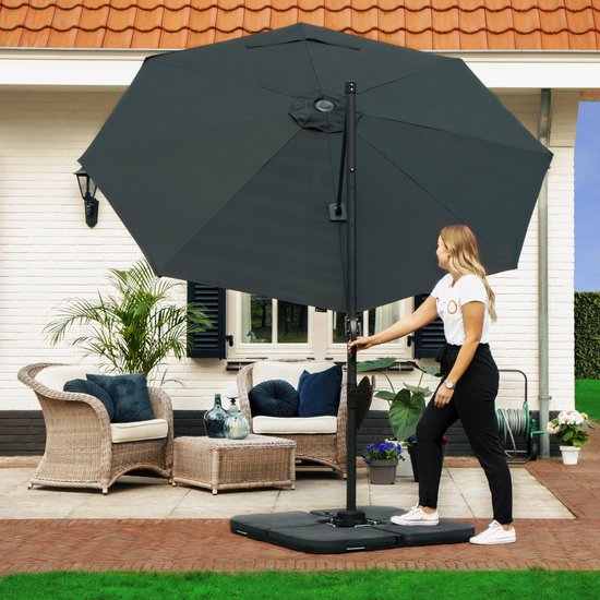 VONROC Premium Zweefparasol Bardolino Ø300cm – Incl. kruisvoet & beschermhoes – Ronde parasol – 360 ° Draaibaar - Kantelbaar – UV werend doek - Zwart