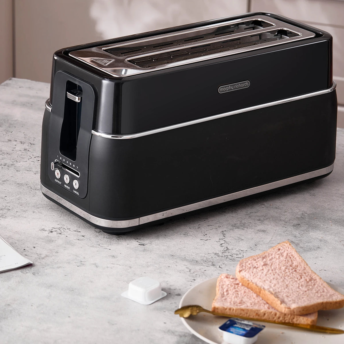 Morphy Richards Signature Broodrooster voor 4 Sneetjes - Extra Lange Sleuven - 1800W - 40 x 20 x 20 cm - Zwart