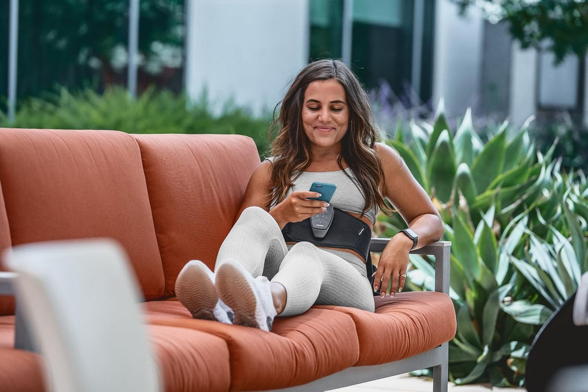 Compex Corebelt 1.0 Elektrostimulatiegordel - 2 Programma's - Buikspieren en Onderrug - S/M (65-85 cm) - Zwart
