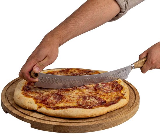 Boska Pizzaplank Friends XL - BBQ Accessoires - Eikenhout - Handige opvanggeul - Ø 40 cm