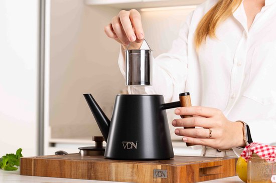 VDN RVS Theepot Dubbelwandig met Filter - Zwarte Theekan 1 Liter - 904