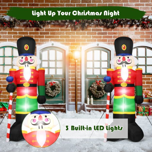 Coast Opblaasbare Kerstmis Notenkraker - 3 Led Lampjes - Incl. Ventilator - 2,4M