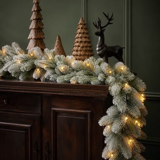 Black Box Trees Nagoya Kerstversiering - Guirlande met 40 Warmwitte LED Lampjes en Timerfunctie - Kerstslingers voor Schouw, Trap of Deurpost - Groen Frosted - L270 x Ø20 cm