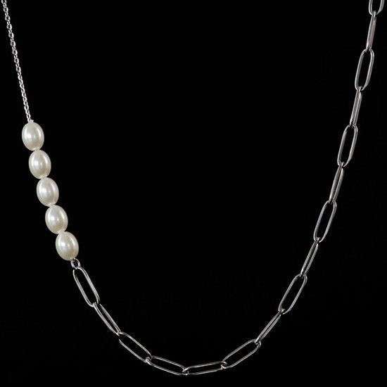 Laura Ferini Dames Ketting Perla – Zilverkleurige Asymmetrische Schakelketting met Parels – 18K Witgoud Verguld Collier – Elegante Halsketting
