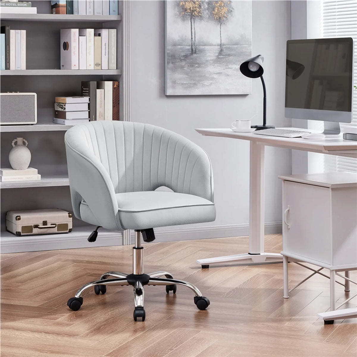 Yaheetech Bureaustoel Fauteuil – 60 x 56,5 x 73-83 cm – Voorzien Van Fluweelzachte Bekleding En Verstelbare Zithoogte En Ontspannende Schommelfunctie – Voor Kantoor En Ontvangsthal – Lichtgrijs Polyester En Metaal