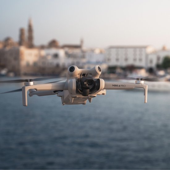 DJI Mini 4 Pro - Drone - Fly More Combo - Met RC331 Smart Controller