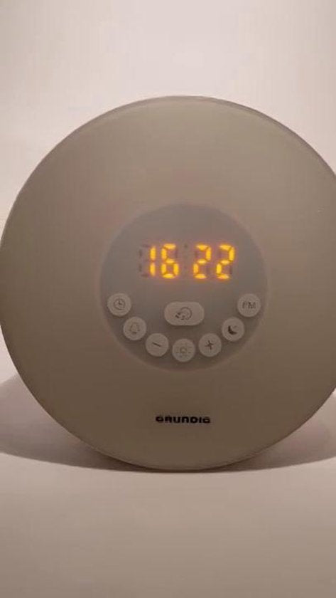 Grundig Wake Up Light - Nachtlampje met Tijdweergave - Lichtwekker met FM Radio en Natuurlijke Geluiden