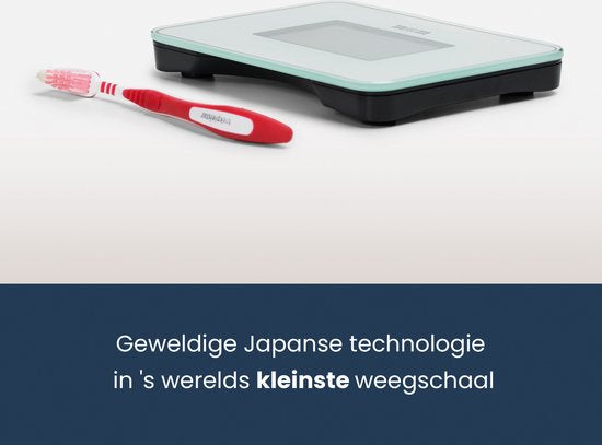 Kleine Weegschaal - 's Werelds Kleinste Digitale Mini Personenweegschaal - Reisformaat met Beschermhoes - Wit - TANITA® HD-386