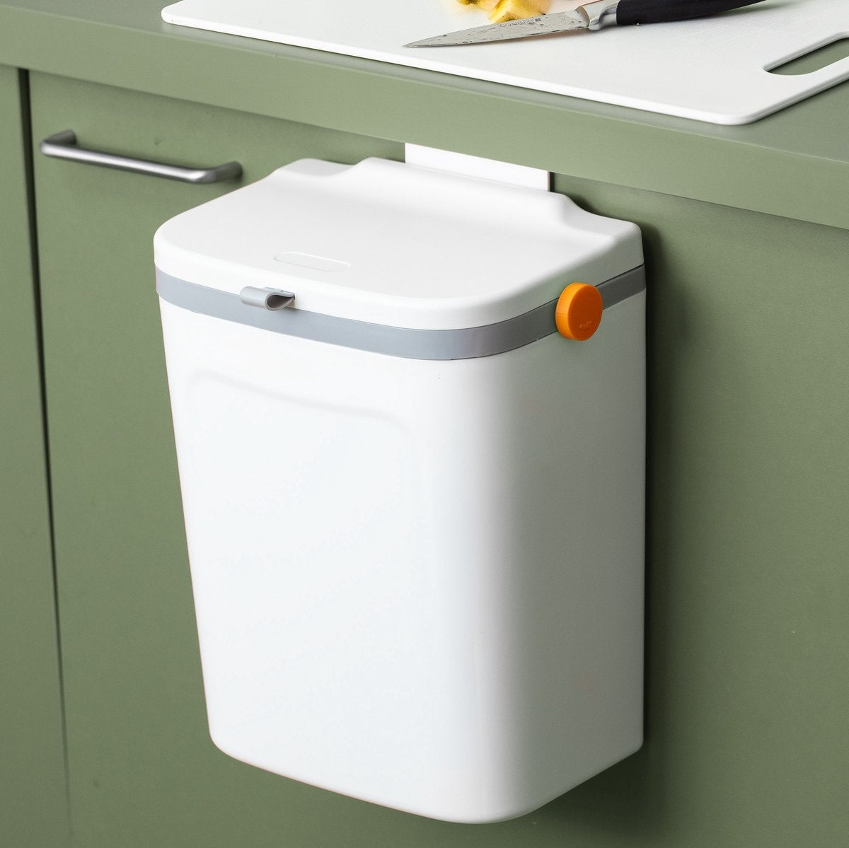 Homra GFT Afvalbakje 9L - Aanrecht Afvalbakje met Deksel - Ophang Prullenbak met Losse Binnenemmer - Compostbakje 9 Liter voor Groenten en Fruit - Mini - Wit - Makkelijk op te hangen