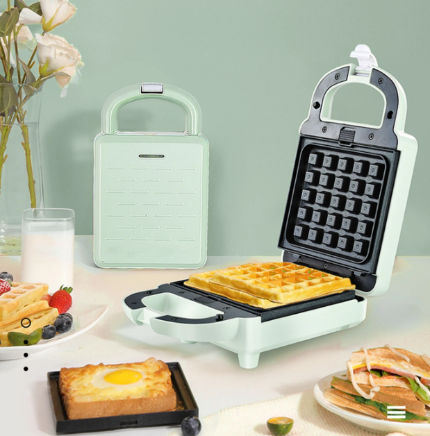 Royalstar Tosti- en Wafelijzer - 650 W - 2 Verwisselbare Bakplaten - Antiaanbaklaag - Compact Ontbijtapparaat