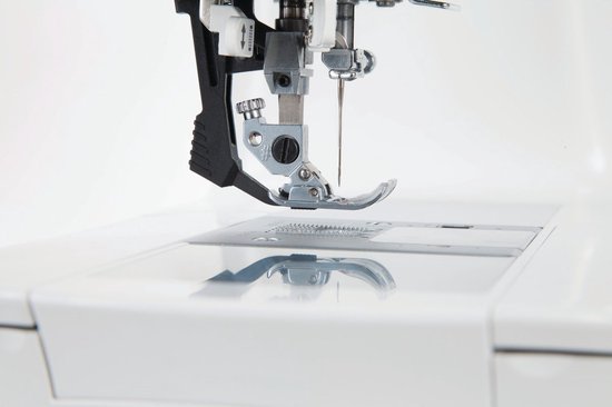 Singer Featherweight C240 - Naaimachine