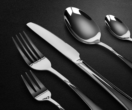 Loti Living Bestekset 30-delig - 6 personen - Bestekset 6 persoons - Lepels, messen, vorken, gebaksvorkjes - Vaatwasserbestendig bestek - Hoogwaardige Roestvrij Staal - RVS