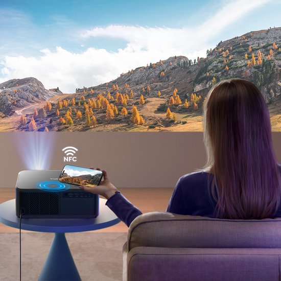 Yaber K2S Beamer – Projector met Dolby Audio & JBL 2.0 Speakers – 800 ANSI Lumen, 1080p Full HD – Android TV (7000+ apps) – Wi-Fi 6/Bluetooth – Draagbare Thuisbioscoop – Zwart