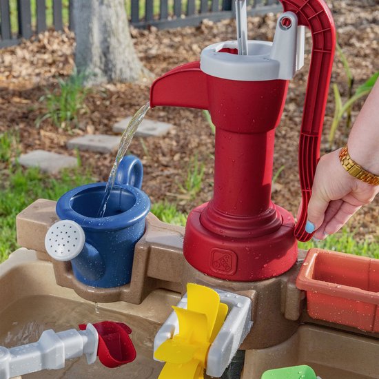 Step2 Pump & Splash Discovery Watertafel – Met waterpomp en 8 accessoires – Waterspeeltafel voor peuters – Buiten speelgoed vanaf 2 jaar – Activiteitentafel met water voor de tuin / buiten