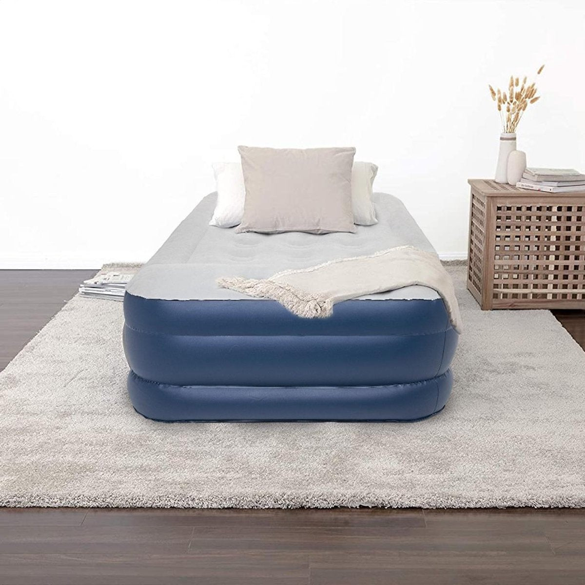 LifeGoods Luchtbed - 1 Persoons - met Ingebouwde Pomp - Incl. Draagtas en Reparatiekit - Blauw/Wit