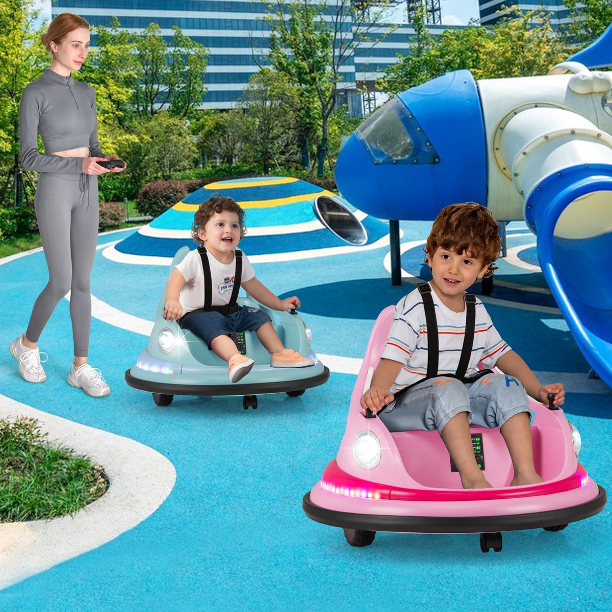 Coast Elektrische bumperauto voor kinderen - 12V met afstandsbediening en dubbele joysticks - roze