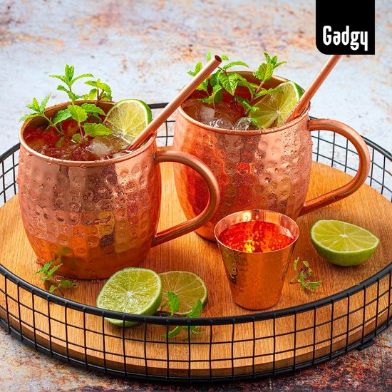 Gadgy Moscow Mule Bekers 4-delige Set - 100% Koper - Cocktailset : 4 Cocktailglazen, 4 Rietjes & 1 Barmaatje - Cadeau voor Vrouw en Man