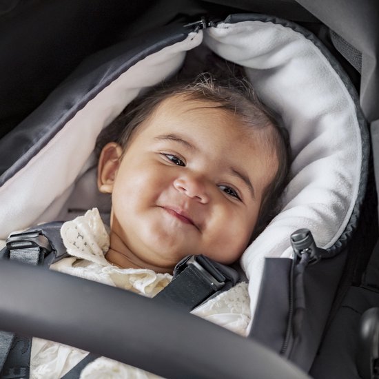 Stokke Xplory X, Modern Grijs - Luxe kinderwagen - Verstelbaar voor comfort van zowel baby als ouders - Vulling, harnas en reflecterende ritssluiting voor extra veiligheid - In één stap op te vouwen