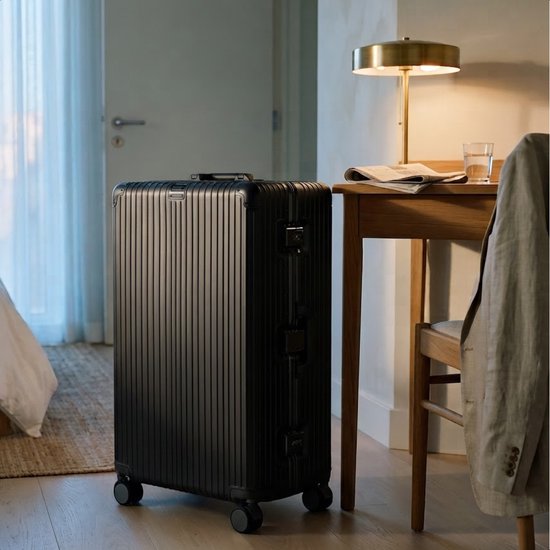 TRVLMORE Premium Reiskoffer 115L – Ritsvrij – Dubbel TSA-Slot – Aluminium Frame – Zwart