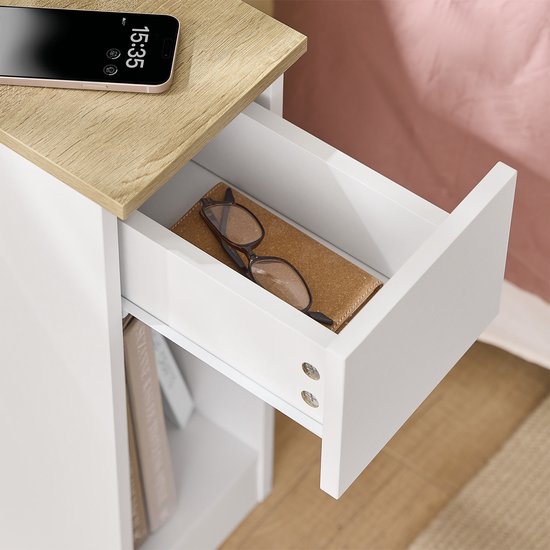 SoBuy 2-delige Slim Nachtkastje met Oplaadstation, Smal Bijzettafeltje met Standaard Stopcontact, USB-poort en Type-C Poort voor Slaapkamer en Woonkamer, B20 x D35 x H60 cm, Wit, FBT111-E-WNx2
