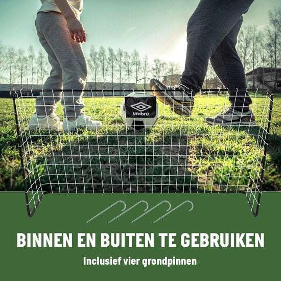 Umbro Voetbaldoel - Voetbal Goal 182 x 122 x 61 cm - Voetbalgoal Groot - Makkelijk te Verplaatsen - Buitenspeelgoed voor Kinderen en Volwassenen - Voetbal Training Doel - Metaal - Zwart/Wit